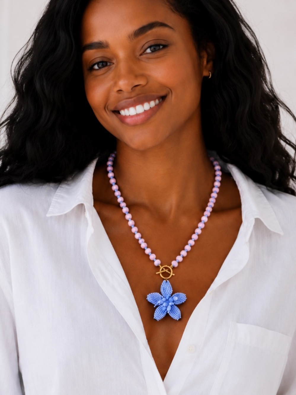 New! Coastal Preppy Pink Beaded Blue Flower Necklace NWOT 5043